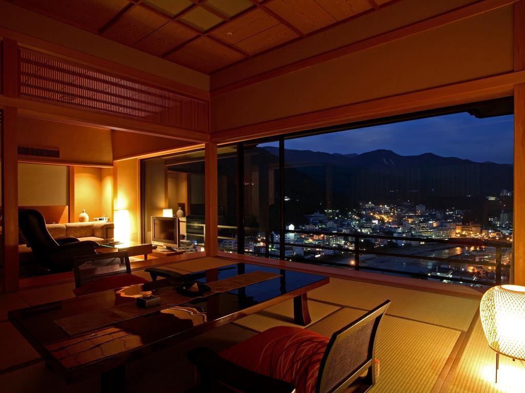 Shogetsu Hotel Gero Bagian luar foto